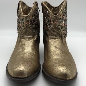 NWOB Frye Deborah Studded Gold Cowgirl Ankle Boots